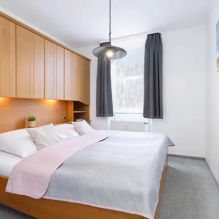 Dampfer 1 Westwind Daire Laboe